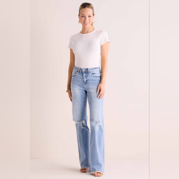 Classic Light Blue Women's Jeans - Picture 3 of 6